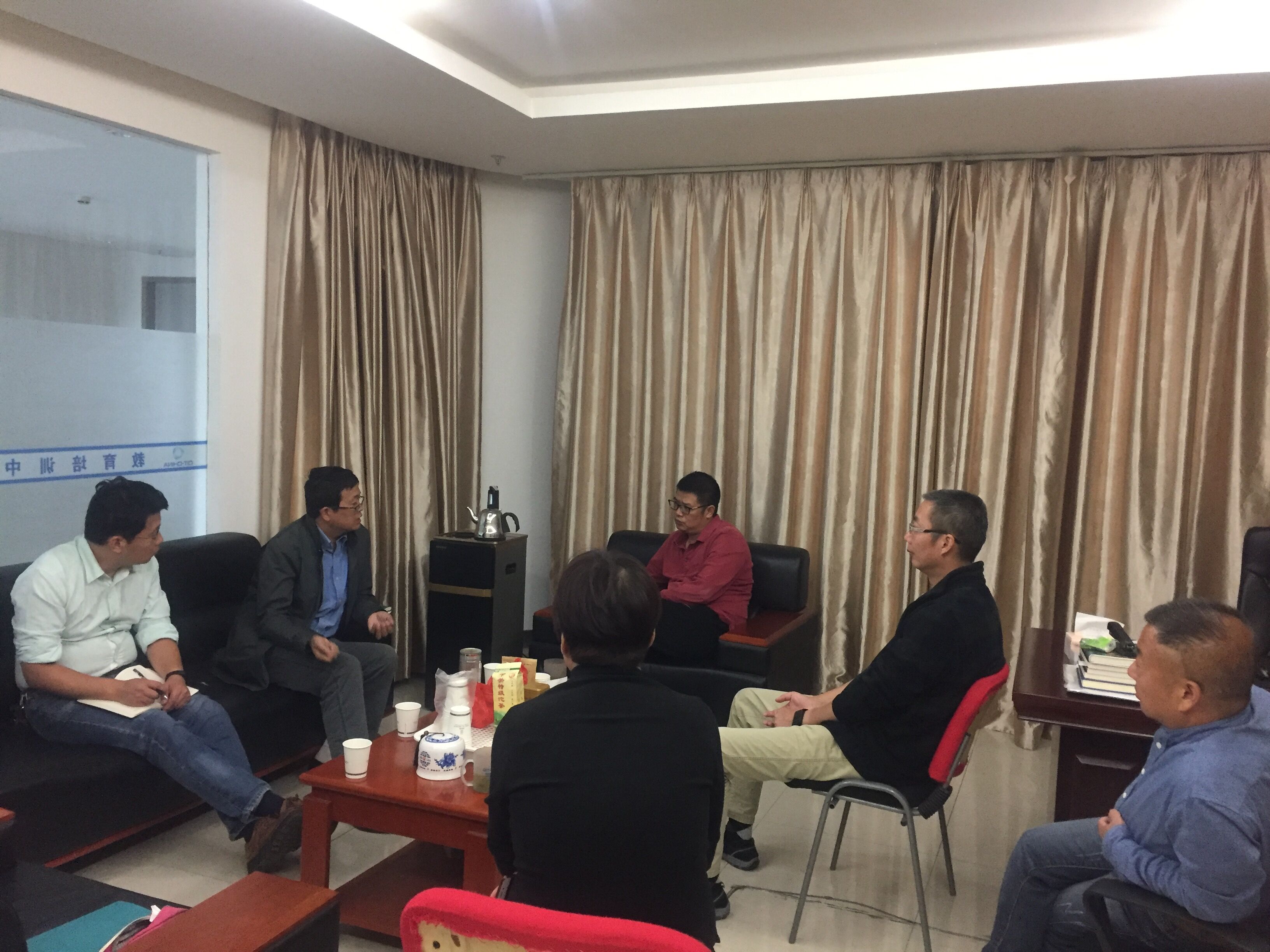 1587217273837367.jpg 走访中国科学院物联网研究发展中心.jpg